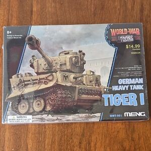 NWT World War Toons German Heavy Tank Tiger 1 Model Kit 2020 Meng